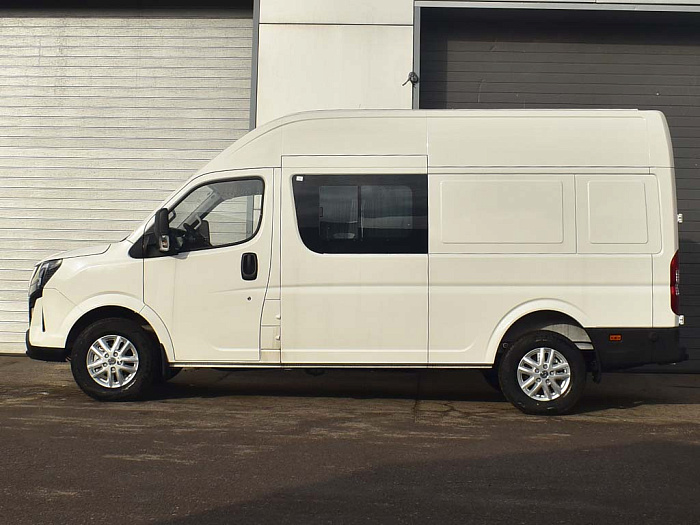 Грузопассажирский автобус Dongfeng K33